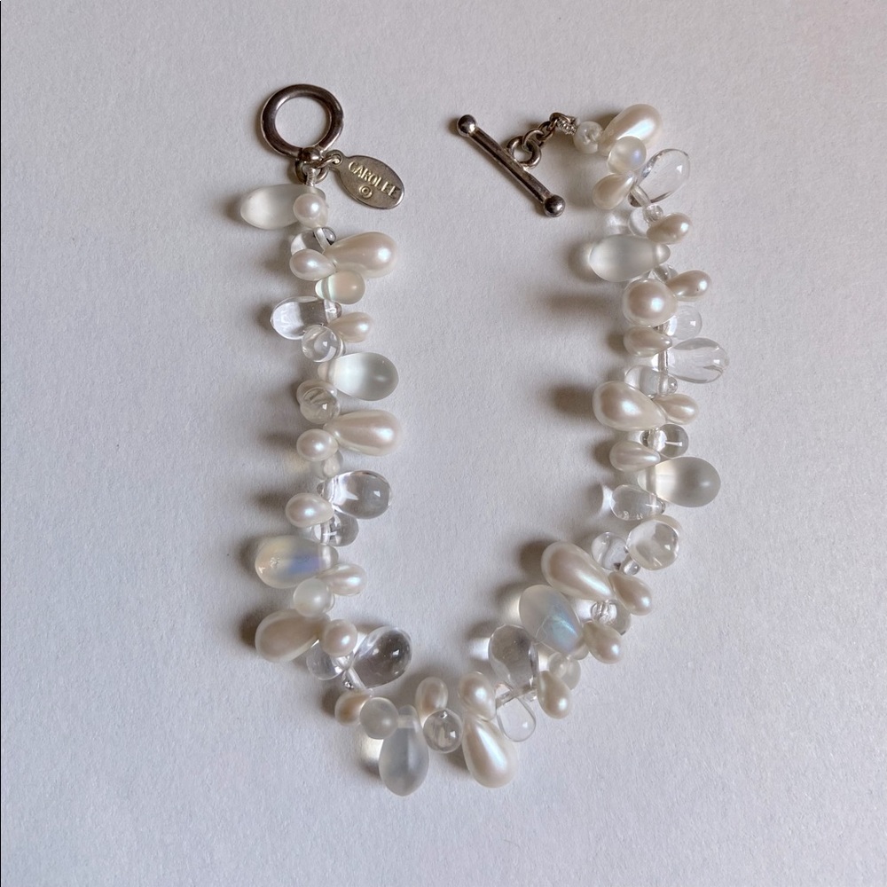 Carolee Bracelet with toggle closure - Picture 4 of 5